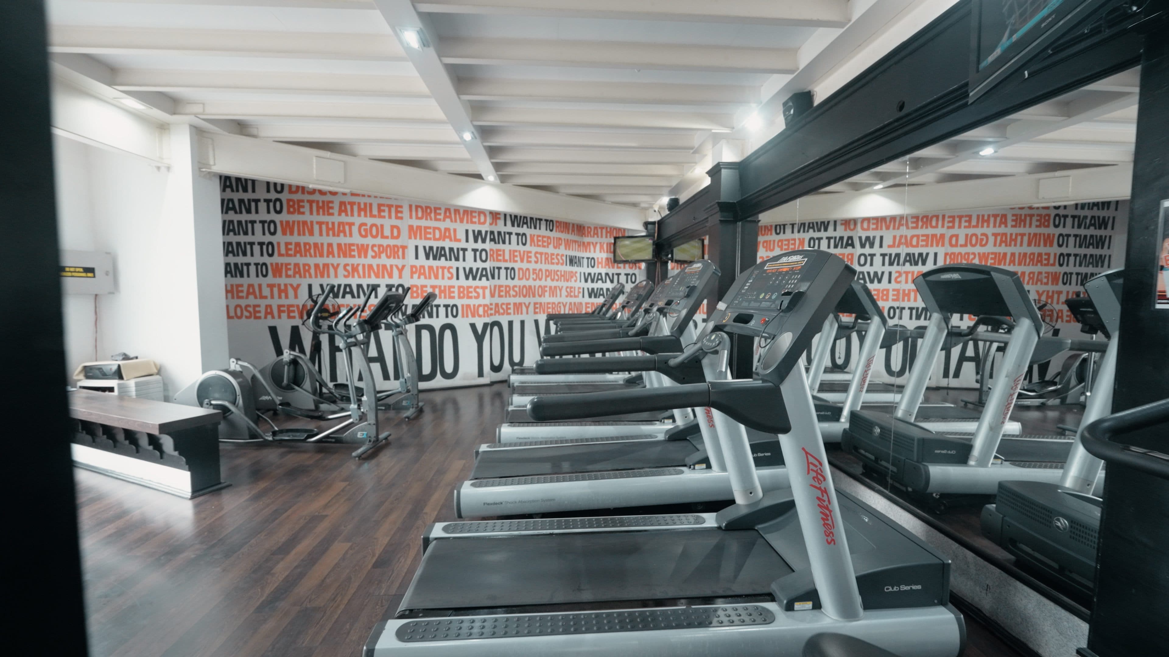 Health Club & Spa in 3 Levels - Image 1